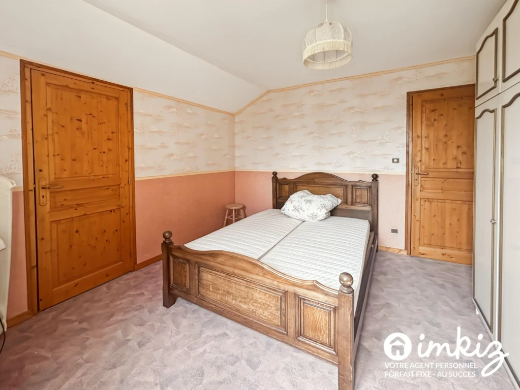 Maison 5 pièces avec piscine couverte 14