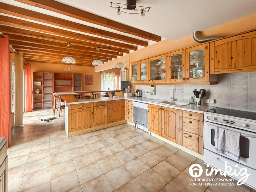 Maison 5 pièces avec piscine couverte 7