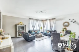 Appartement lumineux avec fort potentiel ! 1