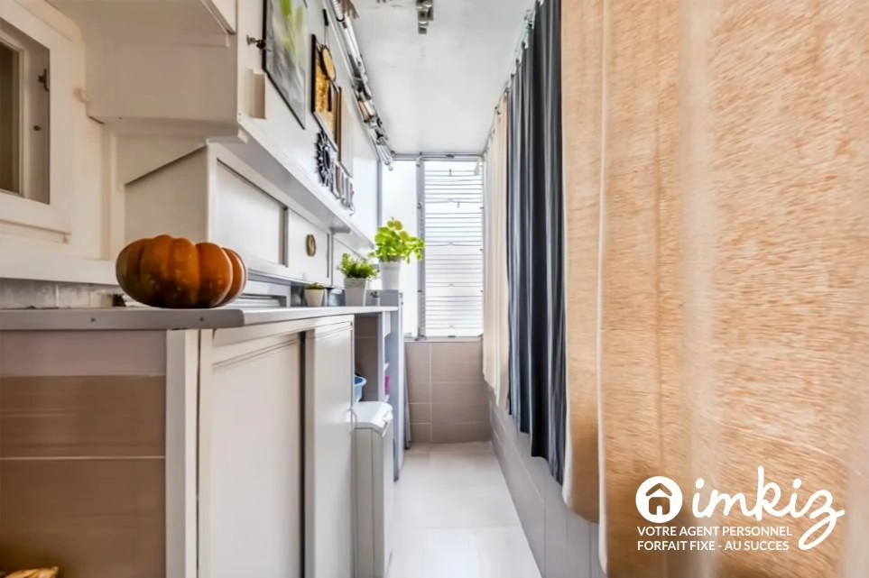 Appartement lumineux avec fort potentiel ! 10