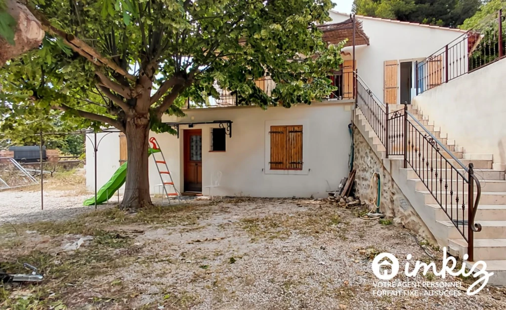 Maison provençale T6 piscine et garage 10