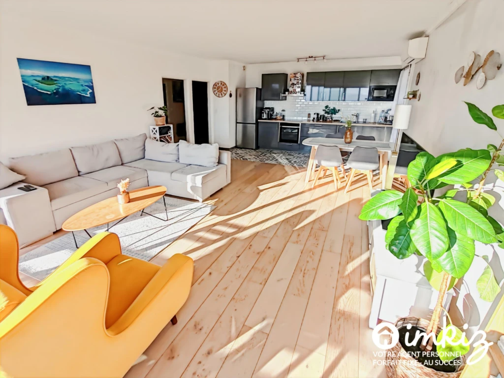 Appart 3 pièces avec piscine et vue panoramique 2