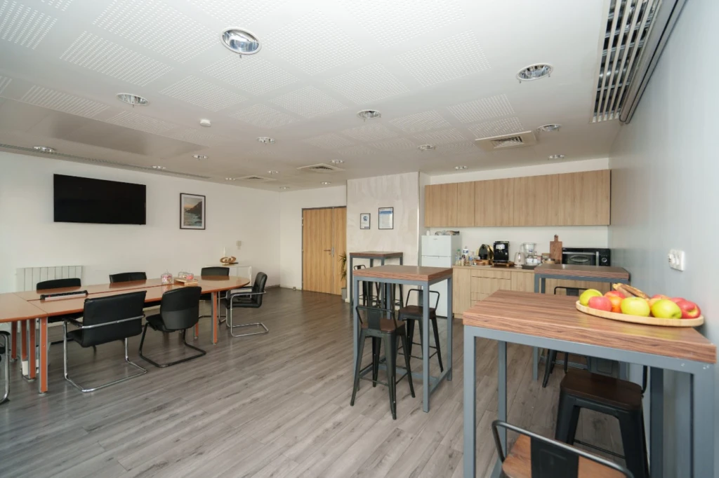 Investissement locatif - T2 meublé + parking 3