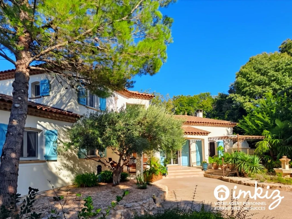 Superbe Maison Située à 10 minutes des Plages. 1