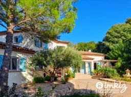 Superbe Maison Située à 10 minutes des Plages. 1