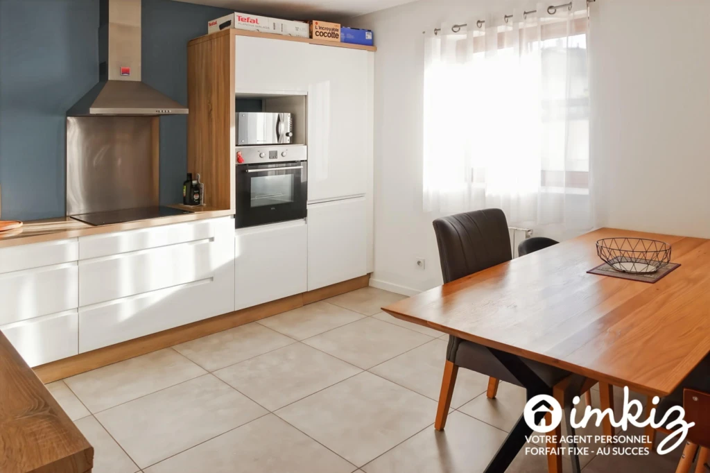 Appartement T3 centre avec terrasse cave + parking 4
