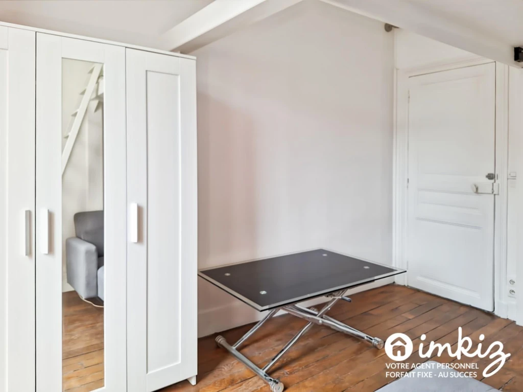 Paris 20ᵉ Studio avec mezzanine et cour privative 5