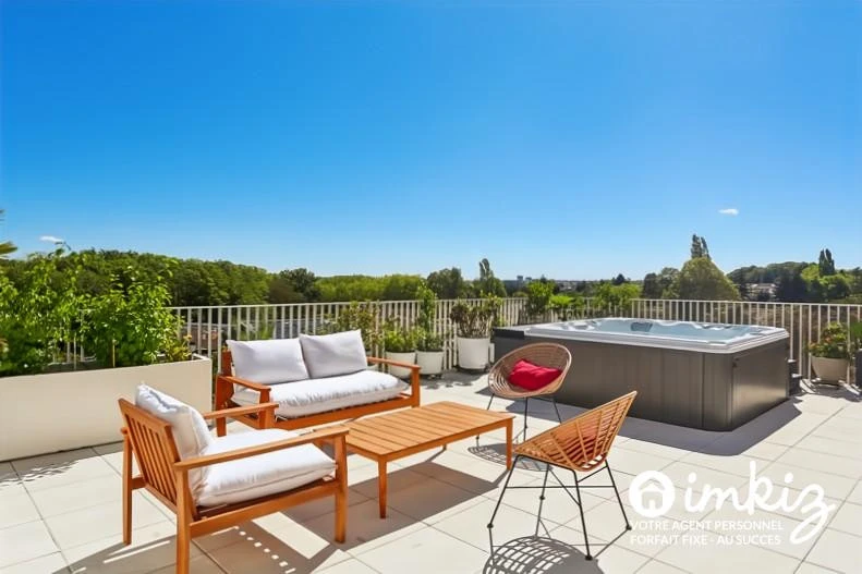 maison sur le toit – Terrasse 76,5 m² – Jacuzzi 1