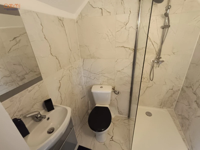 Maison rénovée 3 chambres et cour 15