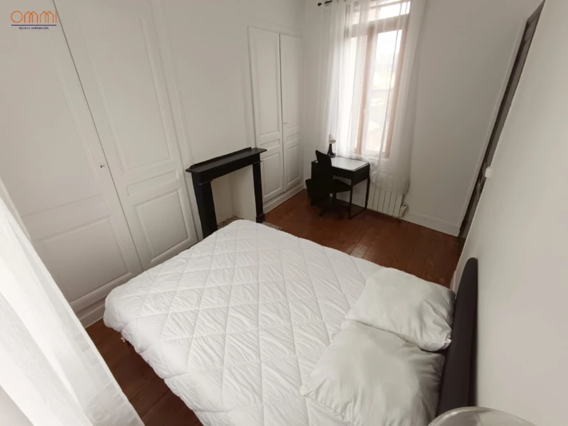 Maison rénovée 3 chambres et cour 11