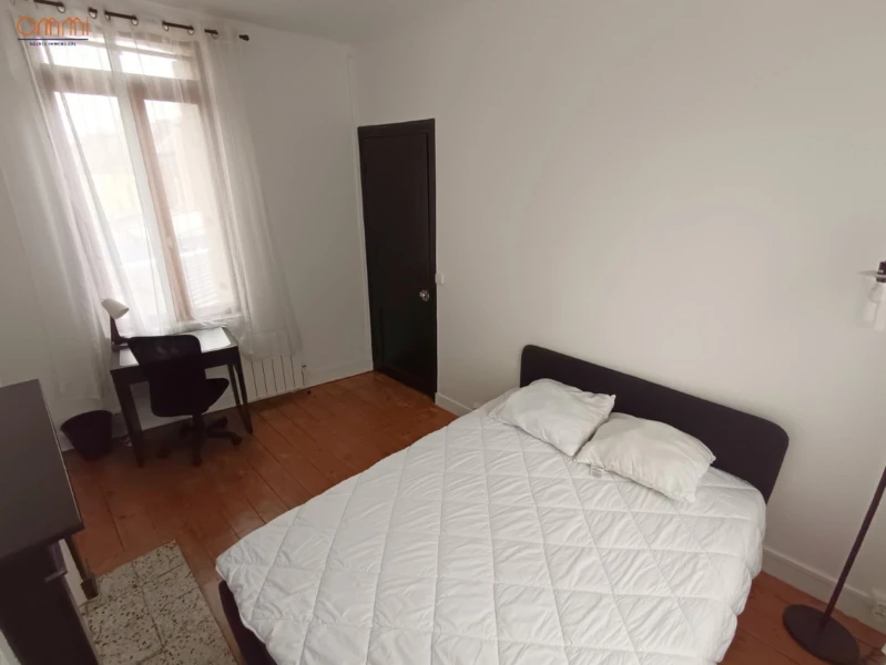 Maison rénovée 3 chambres et cour 13