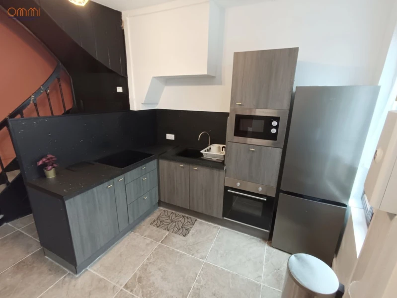 Maison rénovée 3 chambres et cour 6
