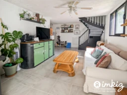 Maison individuelle 6 pièces 104 m² avec piscine 2