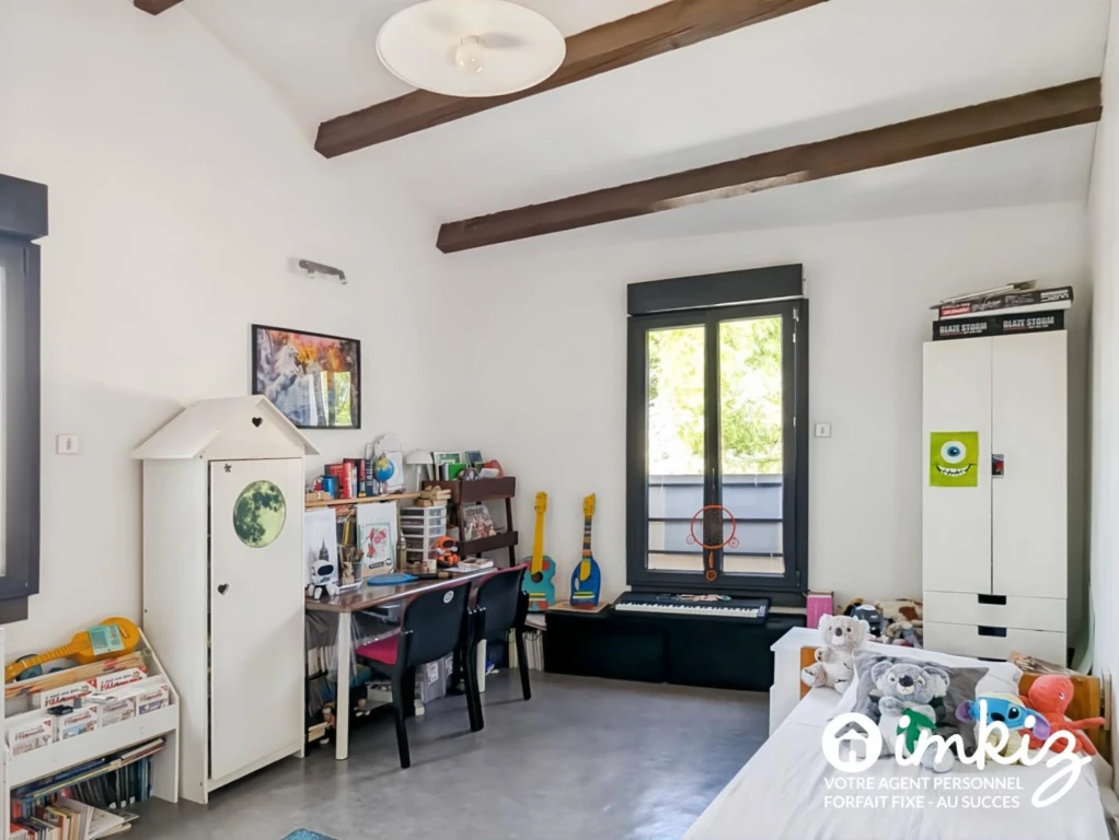 Maison individuelle 6 pièces 104 m² avec piscine 13
