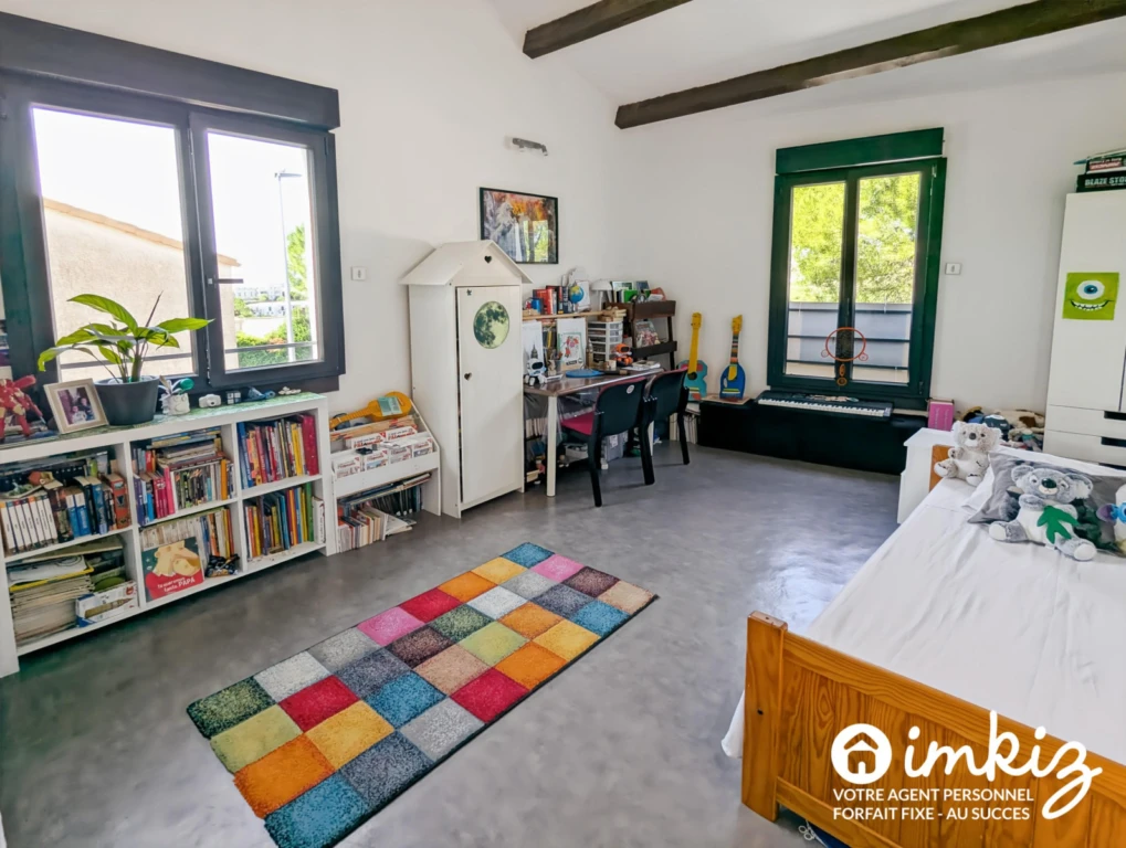 Maison individuelle 6 pièces 104 m² avec piscine 14