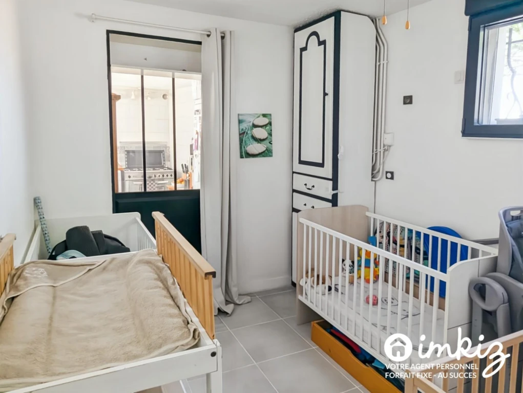 Maison individuelle 6 pièces 104 m² avec piscine 9