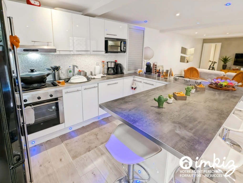 Rare Écusson : 61m² + Terrasse 4