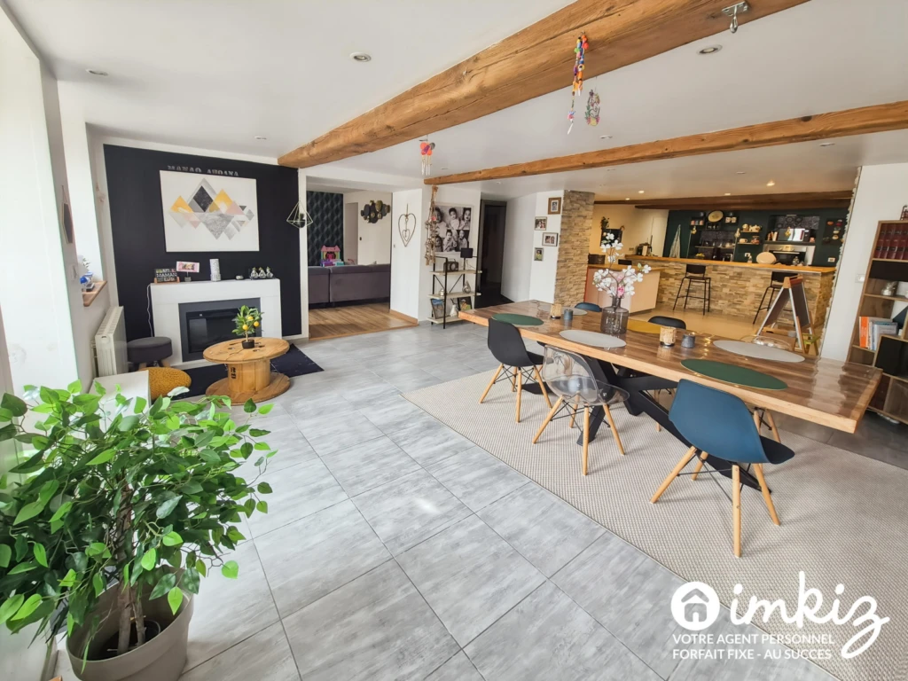 Maison familiale parfaitement rénovée de 220 m² 3
