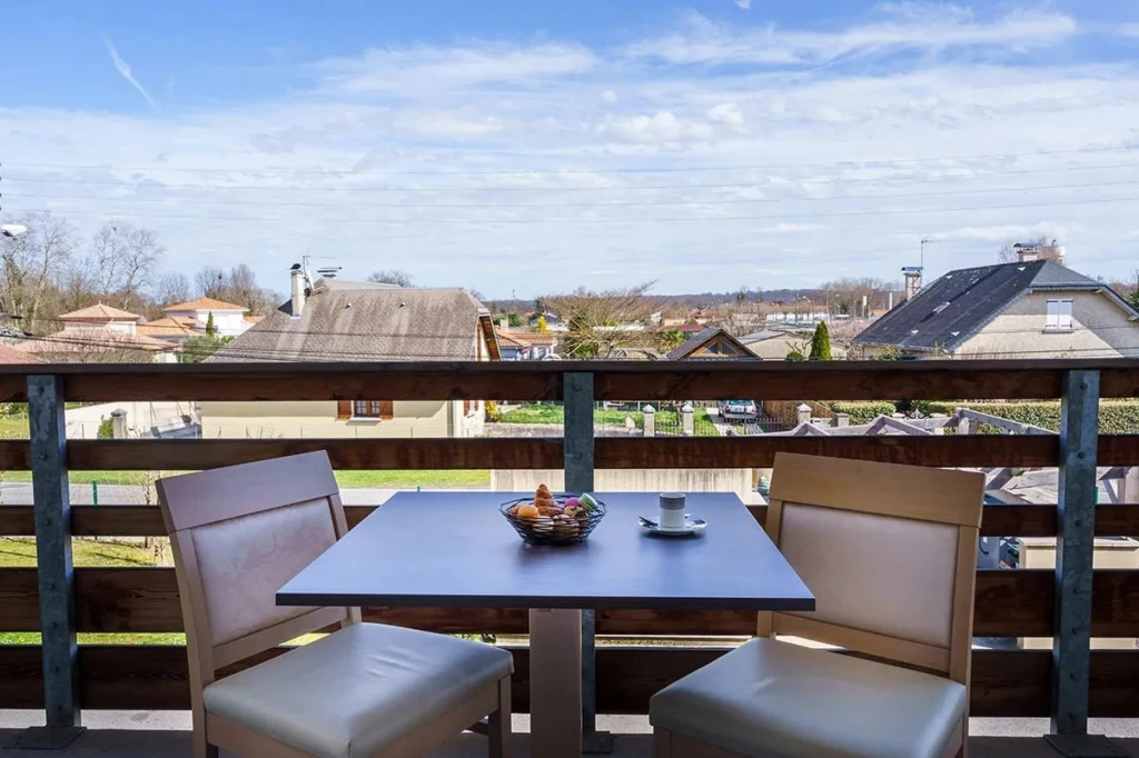 Investissement locatif sénior- studio + terrasse 7