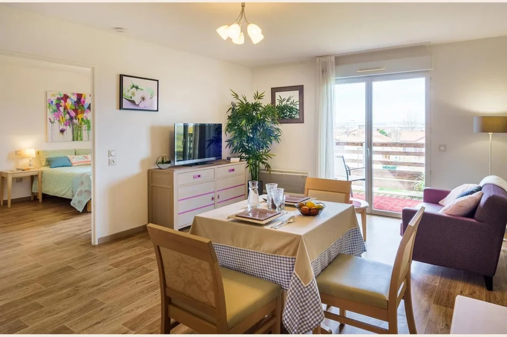 Investissement locatif sénior- studio + terrasse 9
