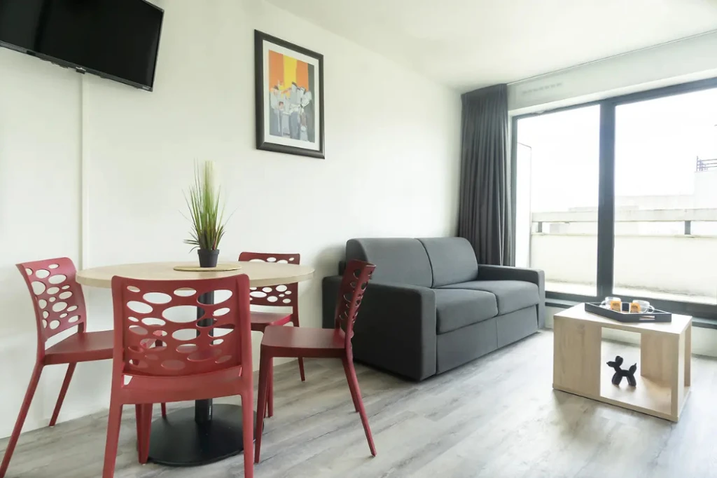 Investissement locatif - studio 4e + parking 3
