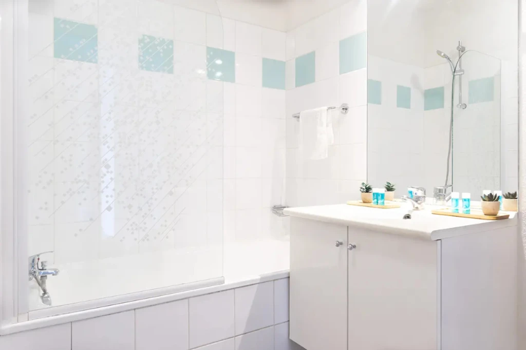 Investissement locatif - studio 4e + parking 8