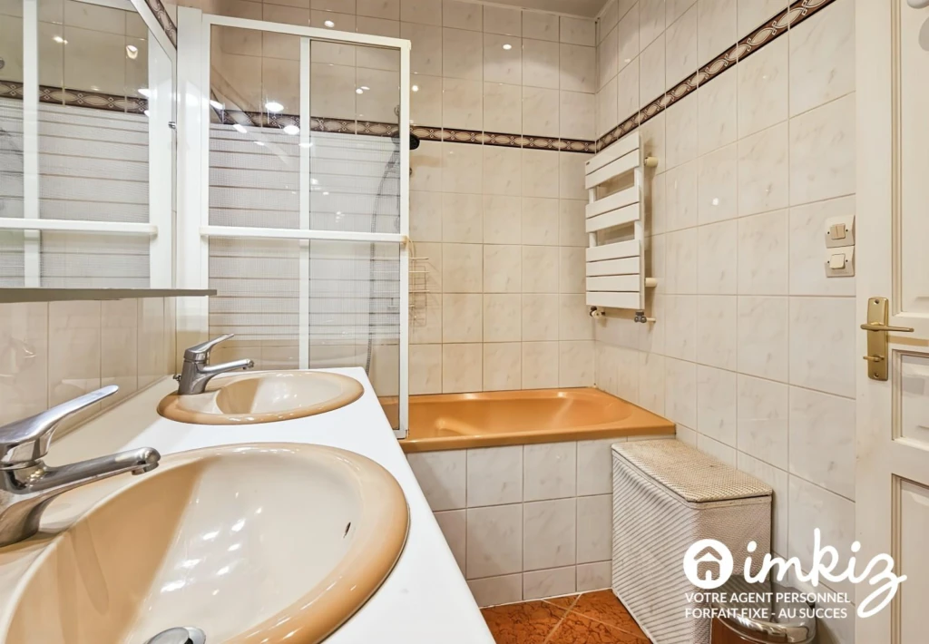 Superbe appartement T3/T4 avec clim, balcon et vue 16