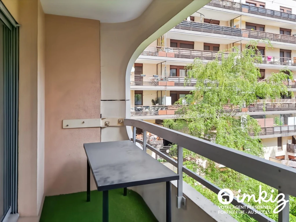 Paris 19e – 3P refait à neuf, traversant, 2 loggia 13