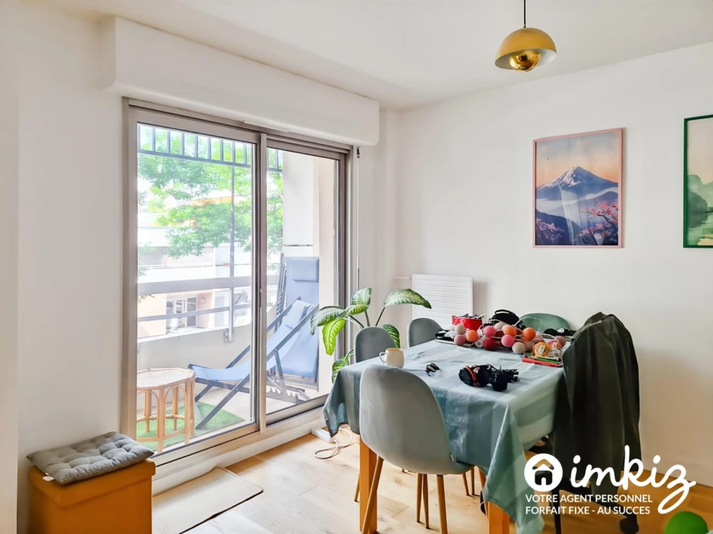 Paris 19e – 3P refait à neuf, traversant, 2 loggia 5