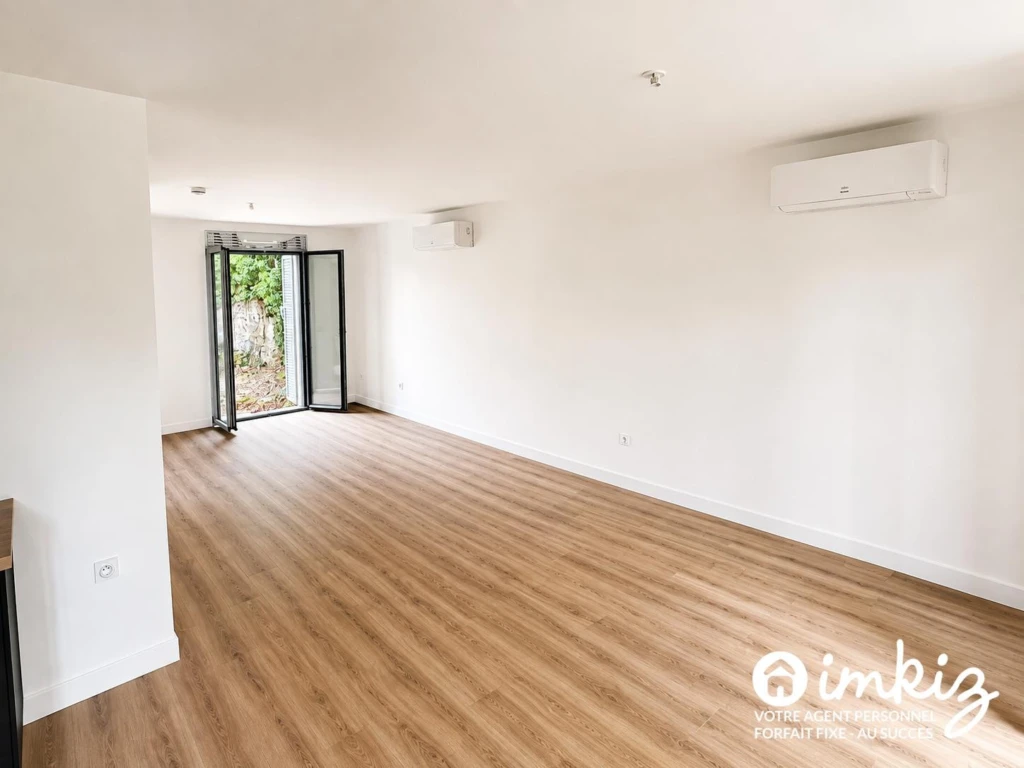 Maison moderne de 93m² sur terrain clos de 476m² 3