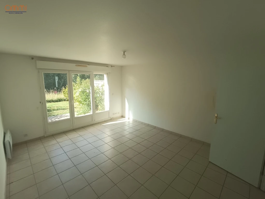 Doullens maison 1 chambre jardin parking 4