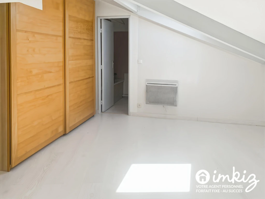 Duplex 2 pièces avec balcon, cave et parking 9