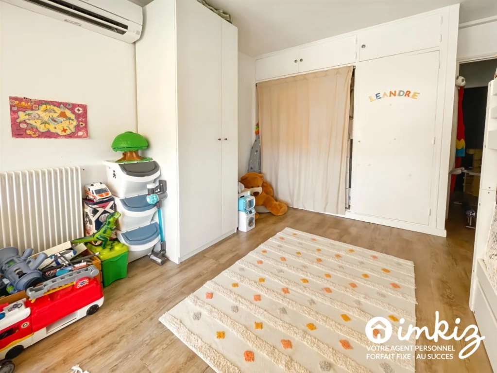 T3/4 76 m² , Terrasse Sud, piscine 10