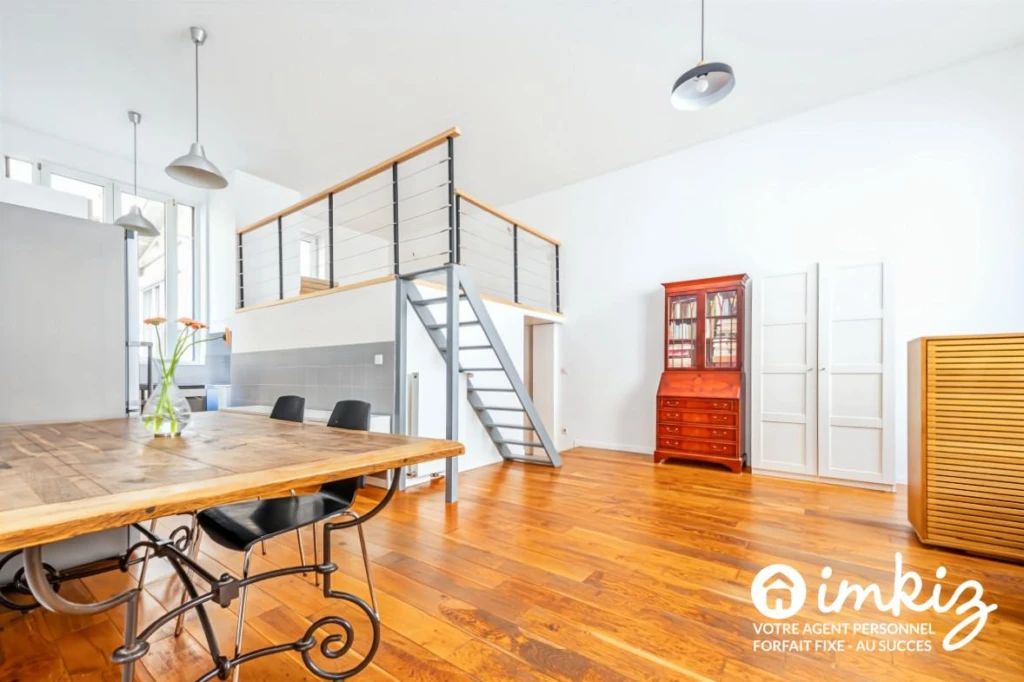 Appart style loft dans le quartier des artistes. 2