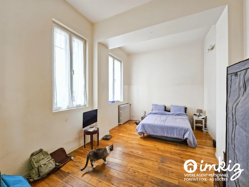 Appart style loft dans le quartier des artistes. 12