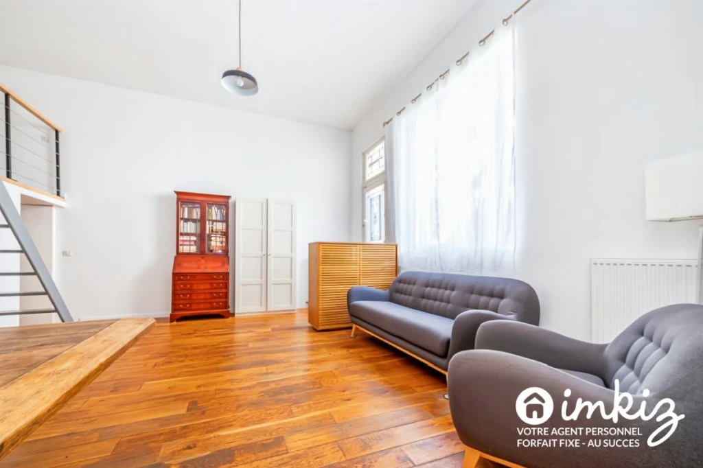 Appart style loft dans le quartier des artistes. 5