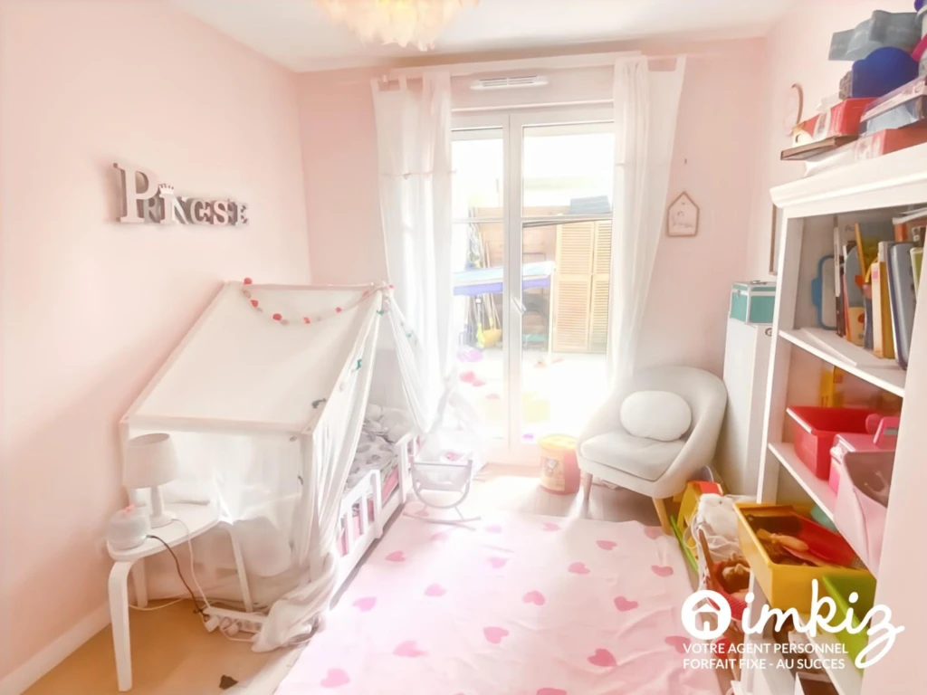 4 pièces en rez-de-jardin avec terrasse, jardin 9