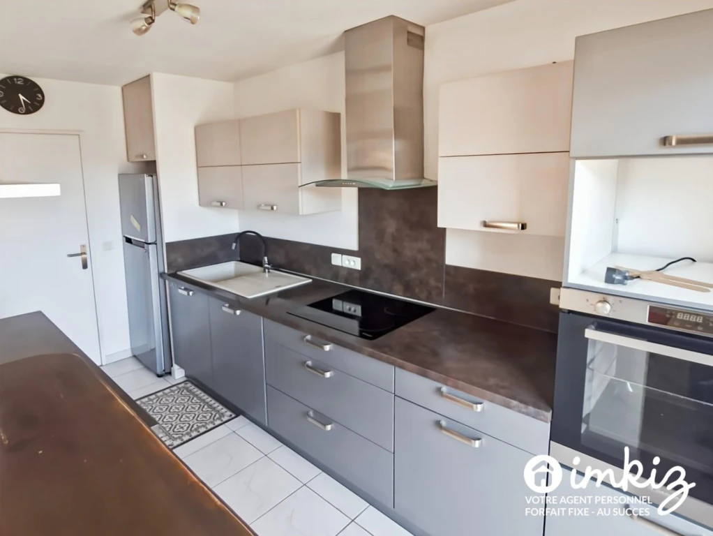 Lumineux appartement 4 pièces Secteur des Rascas 5