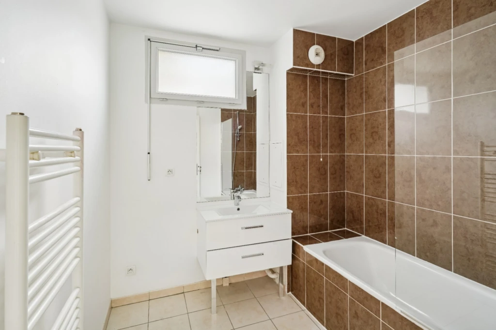 Lot C26 St Denis 7