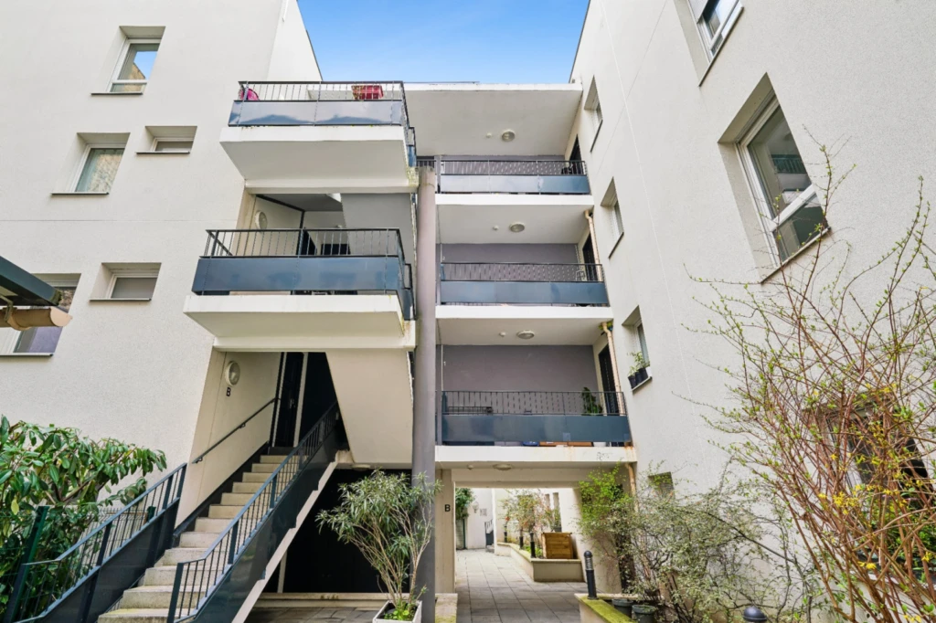 Lot C28 St Denis 15
