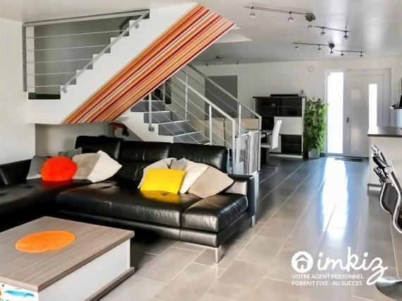 Maison 6 pièces 206m2 1