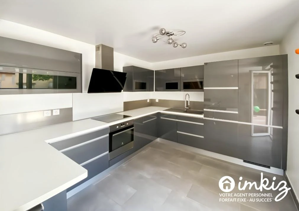 Maison 6 pièces 206m2 2
