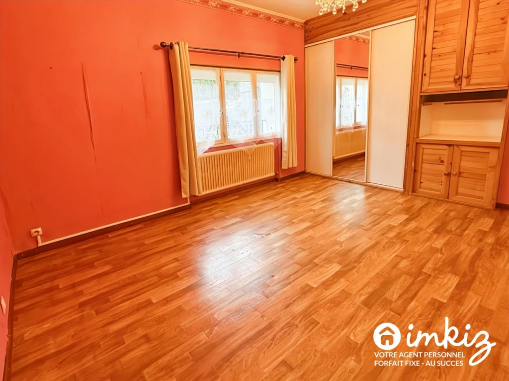 Maison divisé en 2 appartements avec piscine 11