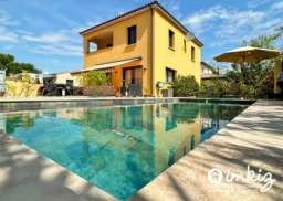Villa 5 pièces,  autonomie de plain pied, piscine 1
