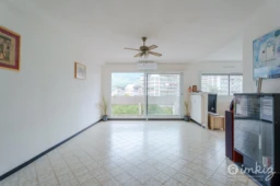 Dernier étage, vue dégagée, balcon 16m² 2