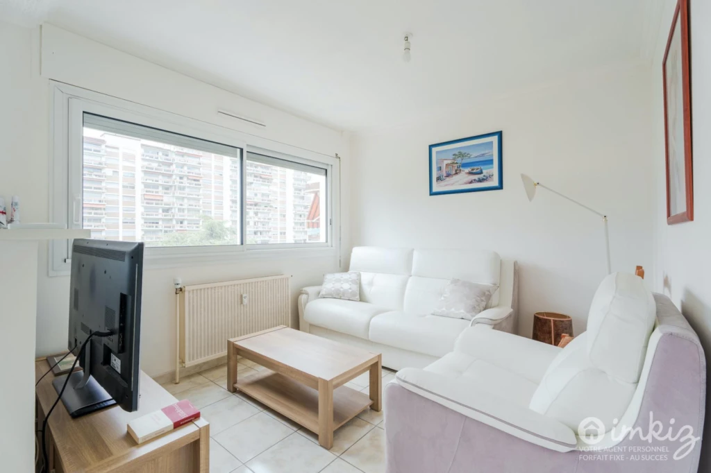 Dernier étage, vue dégagée, balcon 16m² 5