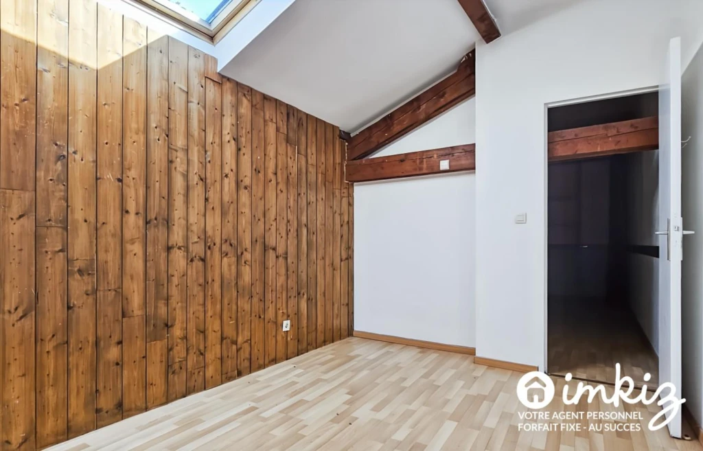 Duplex atypique de 82 m² avec 4 pièces et garage 12