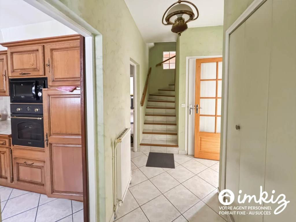 Maison 4 pièces de 85 m² offrant un beau potentiel 3
