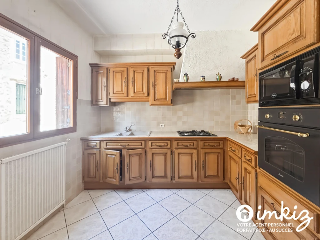 Maison 4 pièces de 85 m² offrant un beau potentiel 4