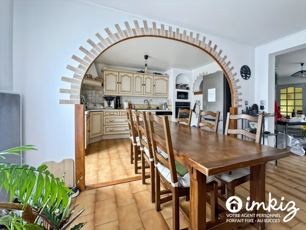 Maison familiale cle en main, DPE C, jardin et box 1